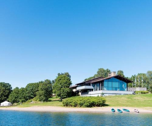 Skåvsjöholm, hotell & konferens