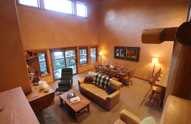 Ski/Bike in/out 4 bdrm, 4 bth home with pool table and media room