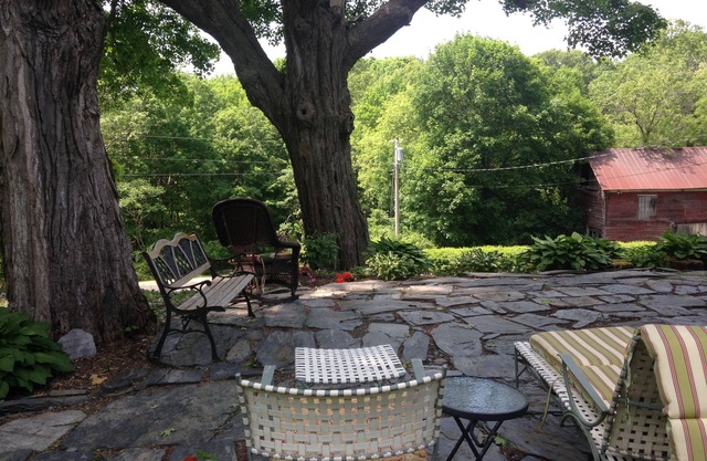 Ski Central Charming Farmhouse 24 acres 8 min 2 Catamont 25 Hudson/Gt Bar