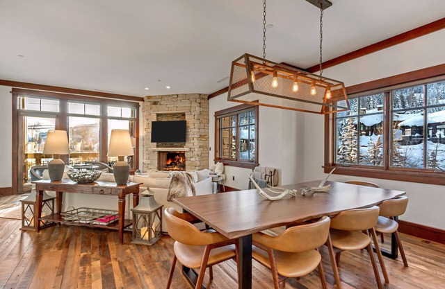 SKI/Hike/Bike IN & OUT View, Lux, Family-friendly slope-side in Deer Valley