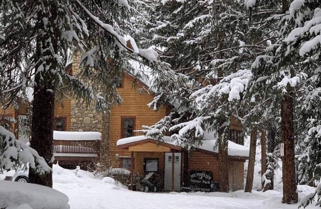 Ski in 9 Bedroom, great for large groups!