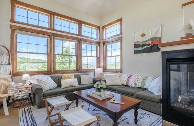 Ski in-Ski out Condo; Sleeps 9, Corner unit, Granby Ranch Resort amenities/RMNP!