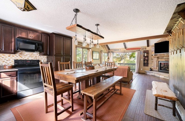Ski In & Ski Out Deluxe Townhouse on Camelback Mountain. Sleeps 10 comfortably.