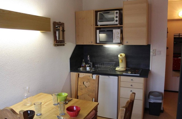 Ski-in/ski-out & foot of the slopes, 6th floor, view valley, tv, 17m², Superdévoluy