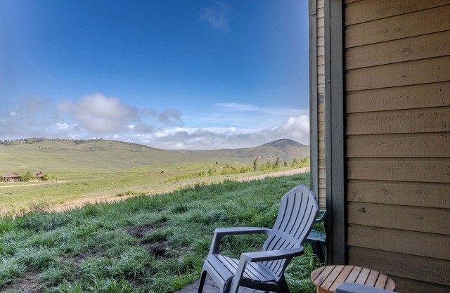 Ski-in Ski-out Granby Ranch with Hot Tub