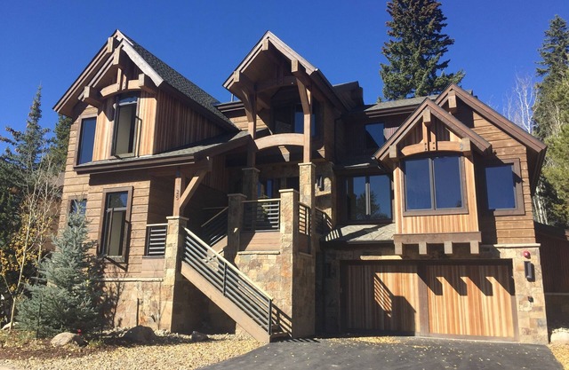 Ski-in/Ski-Out Meadows Lane Retreat - Newly Built with Elevator