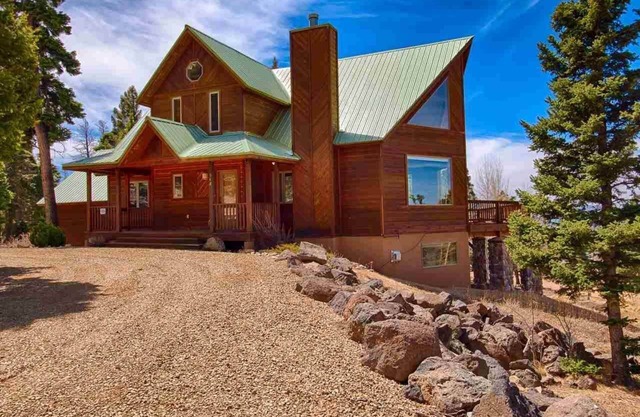 Ski-In Ski-Out Mountaintop Chalet at 10,000 Feet