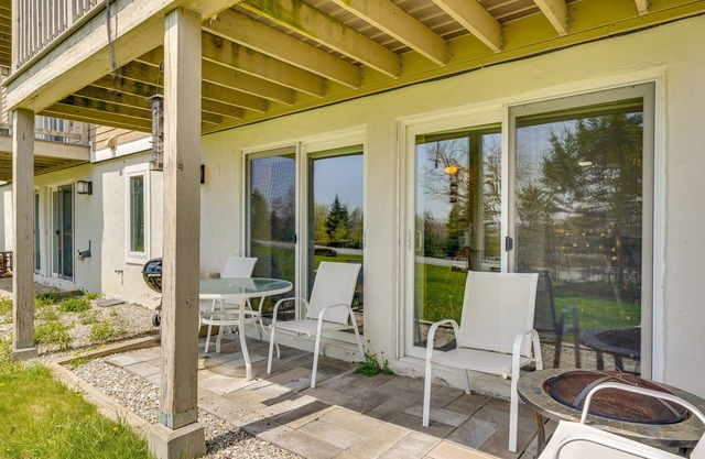 Ski-in/Ski-Out Peru Condo w/Fire Pit & Grill!