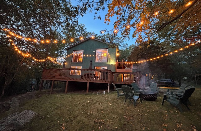 Ski Slope Views Sauna Jacuzzi Firepit Fireplace