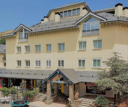 SKI & SNOW APARTMENTOS by TODOSIERRANEVADA - Plaza de Andalucia - Junto a los Telecabinas