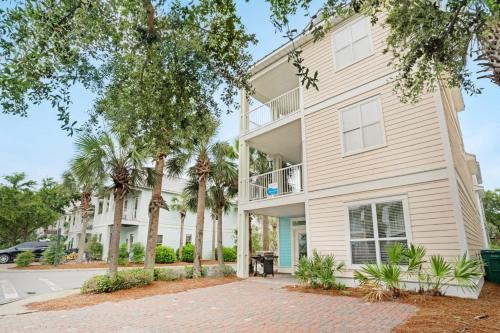 Skips Corner Pet Friendly Beach Trolley