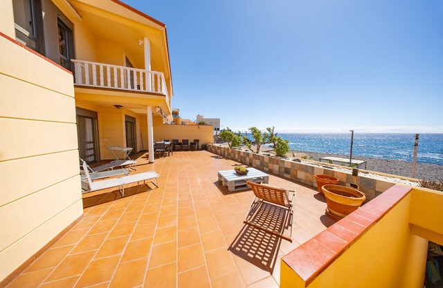 Sky & Sea The House by the Beach