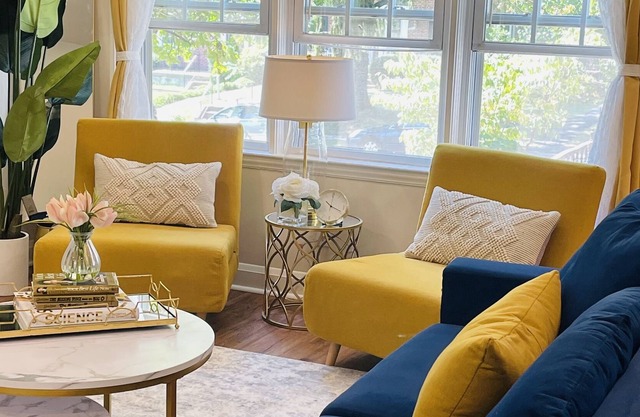 SLEEK AND SPACIOUS TOWN HOME