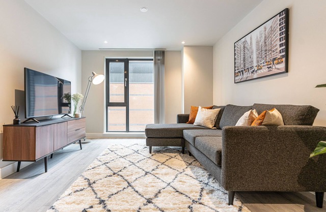 Sleek City Retreat - 2Bed2Bath at St Martins Place