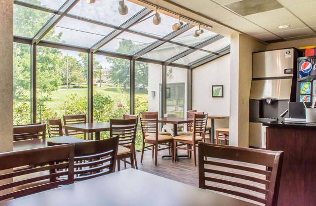 Sleep Inn & Suites of Lancaster County