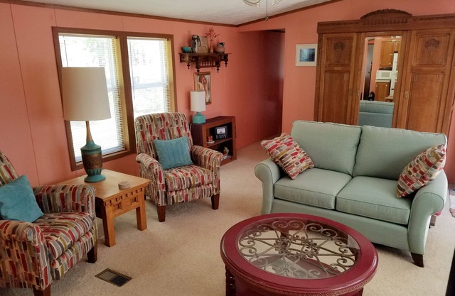 Sleeping Bear Dunes, partial linens, Sat-Sat only