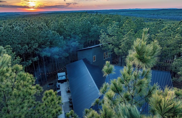 Sleeps 23 Putt Putt Hot Tub Mins From Lake!