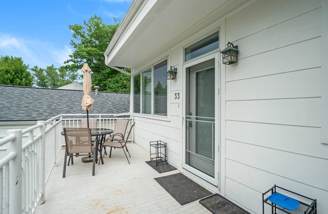 Sleepy Hollow Beach Resort introduces Patio 33