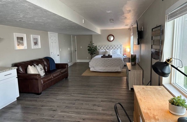 Sleepy Ridge Studio, Self Check-in, Free Parking