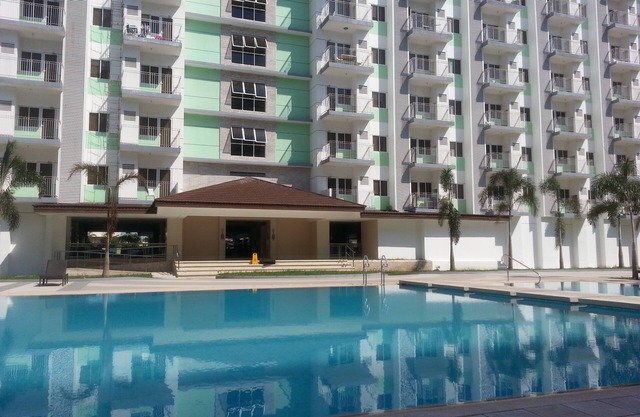 SM FIELD RESIDENCES, 85m2, FREE POOL, 2 BEDROOMS, 2 BATHROOMS, 24HRS SECURITY