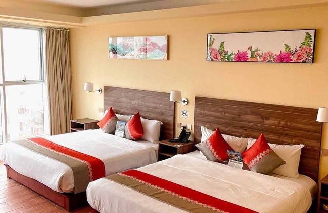 SM HOTEL PLUS