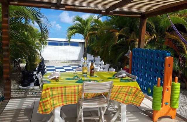 Small charming house seaside in authentic setting 2 to 5 pers.