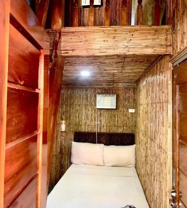 Small Deluxe Adjacent Room - Appleton Little Paradise Beach Resort & Restaurant