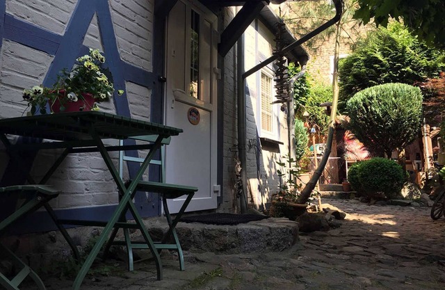 Smallest vacation home in Stralsund with loft bed and garden view - Gohr-