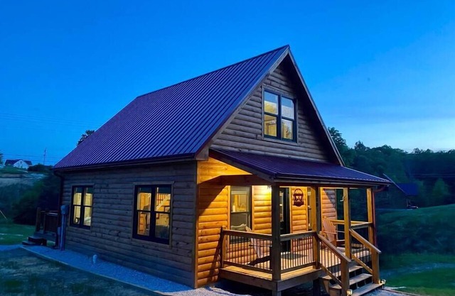 Smallwood Cabin-RRG-LUX-hot tub | wifi