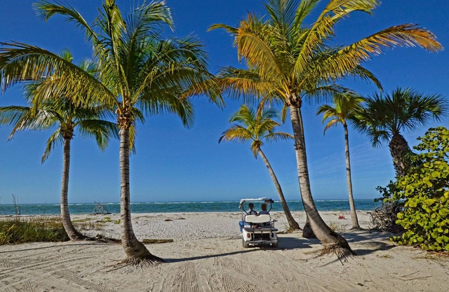 SMUGGLERS HIDEAWAY-Private Pool-Hot Tub-Club Access-Golf Cart-Sleeps 7