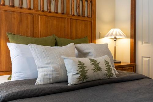 Snow Creek Lodge by Fernie Central Reservations