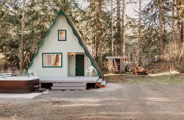 Snowline Cabin #54 - Hot Tub - Pets Ok