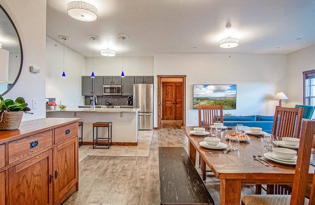 Soaring Eagle #403: 2 Bedrooms, 2 Full Baths