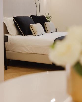 SOFIA Suites & Rooms