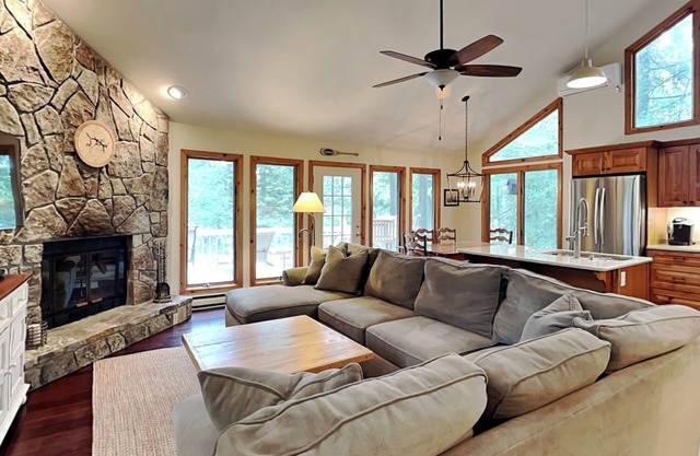 Somewhere | Great Views, Boat Dock, Fire Pit