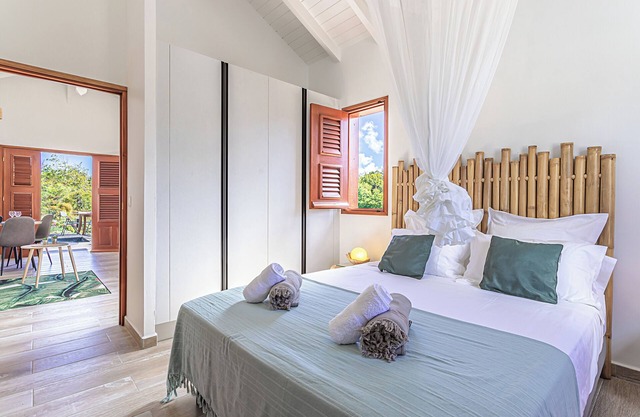 Sonia Bungalow with jacuzzi and large spaces ideal for 2 people.