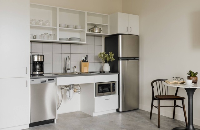 Sonder The Artesian | Accessible Studio Apartment