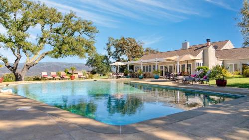 Sonoma Sunshine by AvantStay Countryside Views