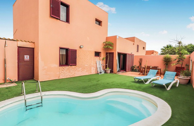 Sonrisa Pool and Relax