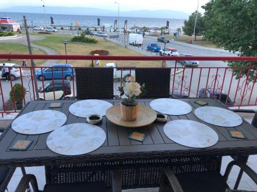 Sophies Sea View Apartment Touzla