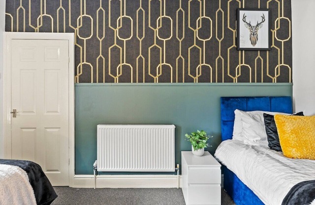 Sophisticated 2 bed in Doncaster sleeps 6!