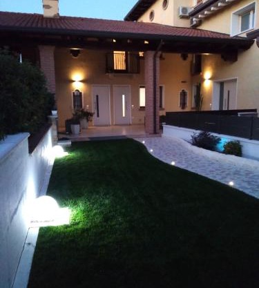 Sotto il Portico Home