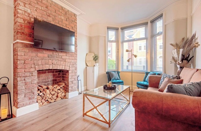 South Cheshire Home from Home