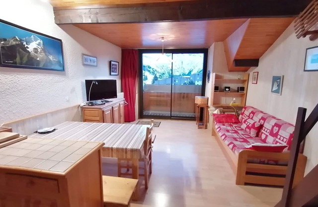 South expo studio, heart resort, calm, ski to door
