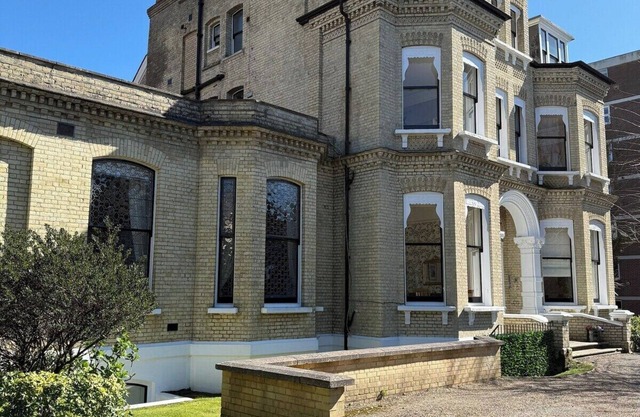 South Facing Balcony | Free parking