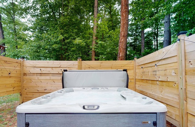 South Way Retreat | Dog-friendly house with hot tub & firepit, next to White Lake