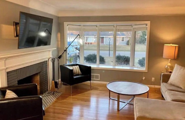 Southdale Stinger! Modern 5+BR near it all