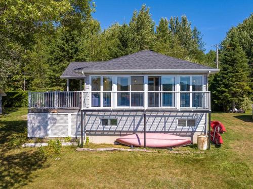 Spa & Lake Access - Le Chic Shack des 3 lacs