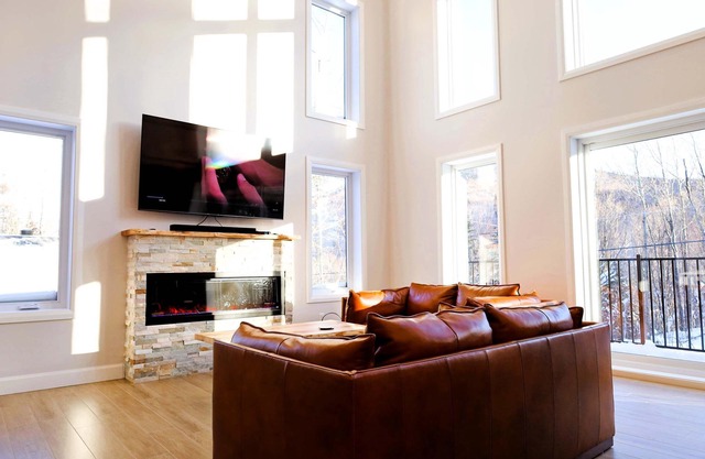 Spa, Mountains & Ultimate Comfort - Le Jameson