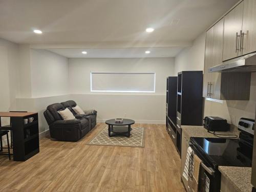 Spacious 1 BRD Basement Suite